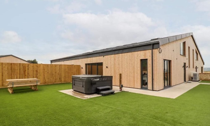 Little Rissington Maison | Bears Court - Unit 3