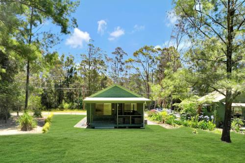 Kangaroo Valley Maison | Beau Cabin One Bedroom Cabin on Golf Course