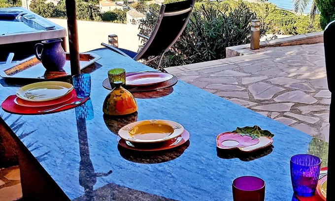 Sisco Maison | BEAU F2 80M2 VUE MER FEERIQUE SPA 6 PL PRIVATIF SANS VIS A VIS TERRASSE SOLARIUM