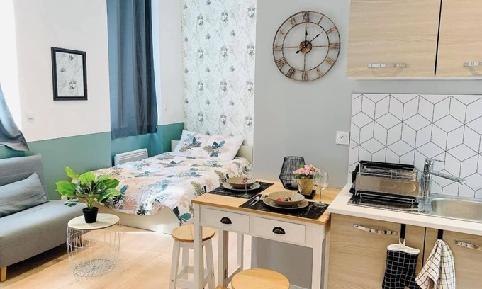 Saint-Brieuc Appartement | Vrbo Property