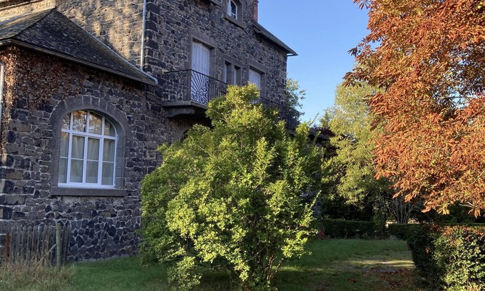 Neussargues-Moissac Appartement | Bel appartement dans maison traditionnelle
