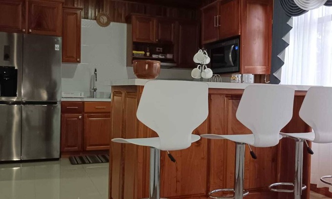Buenos Aires Maison | Beautiful house! family sized, 5 minutes from downtown Santa Elena