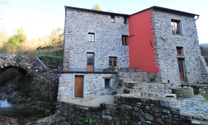 Velva Appartement | Bel appartement pour 4 personnes avec WIFI, TV, patio et parking