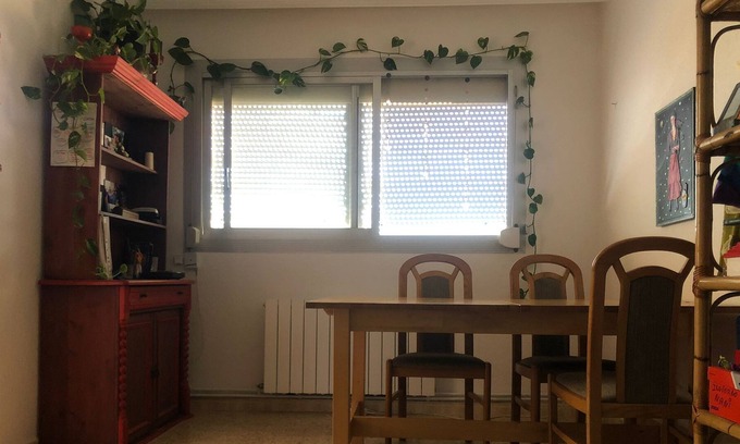 Cornella de Llobregat Appartement | Beautiful sunset with mountain views