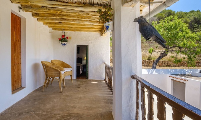 Sant Carles de Peralta Villa | Belle maision de vacances avec Balcon, Jardin & Wi-Fi; Parking disponible