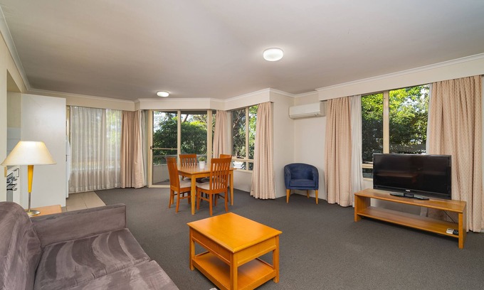 Wahroonga Appartement | Beautiful 1 Bedroom Wahroonga Apartment
