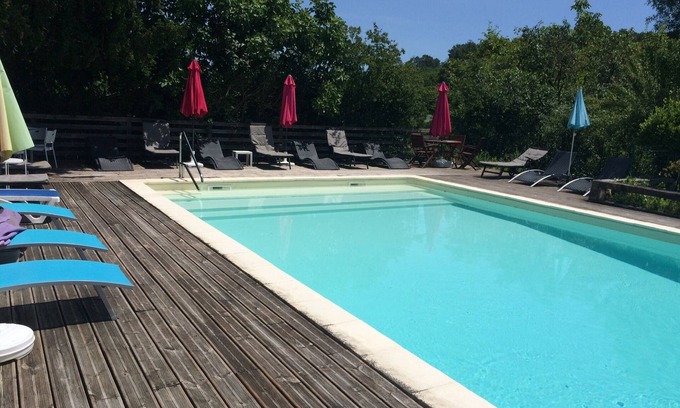 Pillac Maison | Magnifique maison, 12e siècle, piscine privée, 25 personnes, 12 chambres