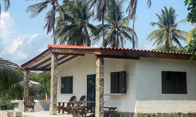 San Luis Talpa Maison | Beautiful 2 bedroom beach house - pool + ocean view