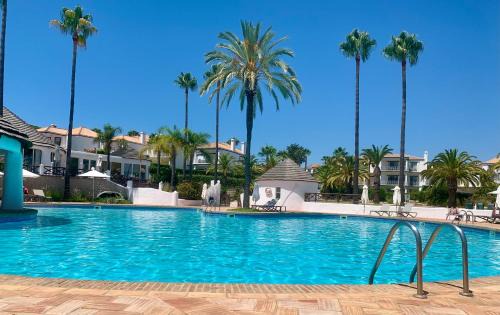 Almancil Appartement | Beautiful 2 Bedroom Self Catering Apartment with Private Pool and Garden in the Encosta do Lago Resort in Quinta do Lago