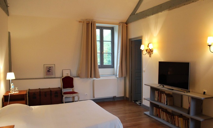 Salbris Lit Et Petit-Déjeuner | Belle suite de 2 chambres et une salle de bains dans un château en Sologne