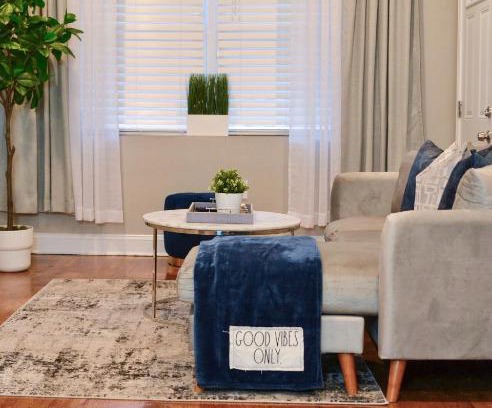 Garden Court Appartement | Beautiful 2 bedroom apartment with patio and deck