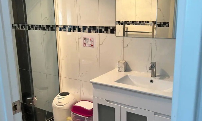 Manurewa Maison | Beautiful 2 bedroom house