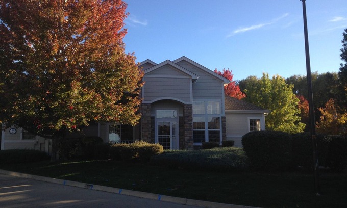 Lowry Field Maison | Beautiful 2-bedroom town-home in fantastic gated community in Denver w/ WiFi, AC