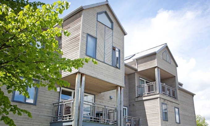 Beaupre Appartement | Beautiful 2 bedroom unit at resort, sleeps 6