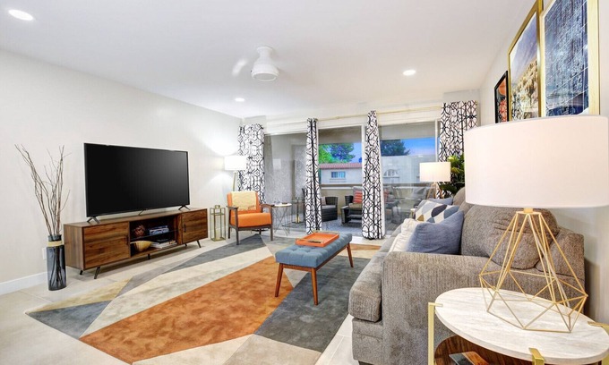 Entertainment District Copropriété | Beautiful 2 BR modern and spacious ScottsdaleCondo