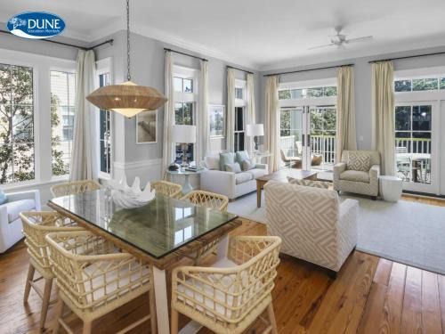 Beach District Appartement | Beautiful 2 BR WaterColor 6 WaterColor Blvd #201 Steps to Beach Club condo