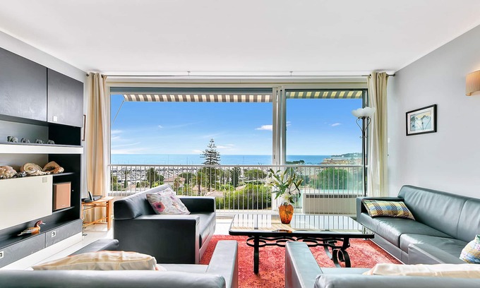 Beaulieu-sur-Mer Appartement | BEAU 2 P 63 m2 MAGNIFIQUE VUE MER -WI FI CLIM- 7 MN A PIED GARE. COMM .PLAGE