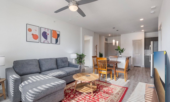 Stony Ridge North Appartement | Beautiful 2BD/2BA Next to Airport 8688