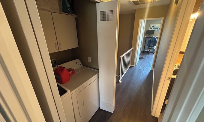 Rolando Village Copropriété | Beautiful 3 Bed 3 Bath Home Walk to SDSU Fully Furnished Garage + Utilities