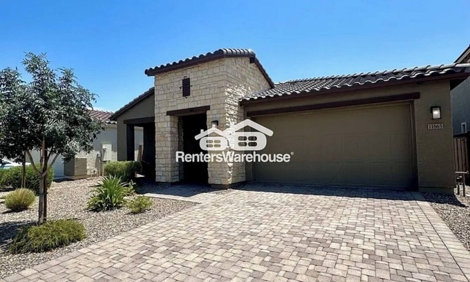 Tolleson Maison | Beautiful 3 bed 3 bath house in awesome community w/ Mountain Views & much more
