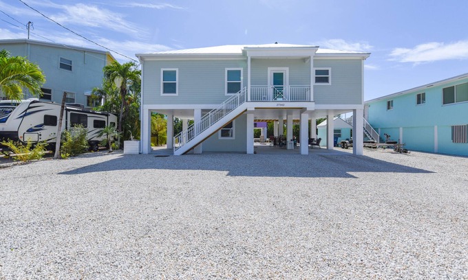 Breezeswept Beach Estates Maison | Beautiful 3 bed 2 bath canalfront home with great boating access