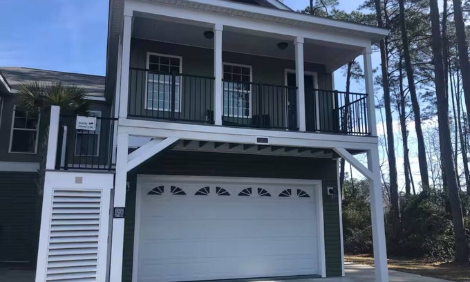 Garden City Maison | Beautiful 3-Bedroom Duplex in Garden City with Private Pool and Game Room