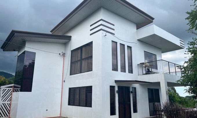 Zamboanga Maison | Beautiful 3 bedroom vacation home with view.