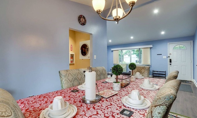 Alexandria West Appartement | Beautiful 3 bedrooms and 2 baths with free parking