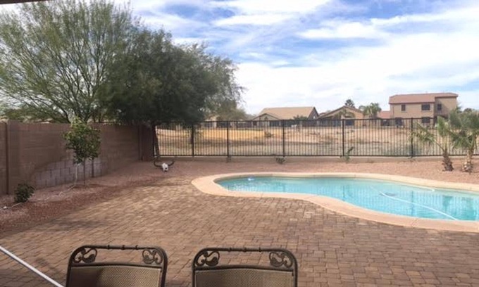 San Tan Valley Maison | Magnifique maison de 4 chambres avec piscine privée chauffée située à Johnson Ranch