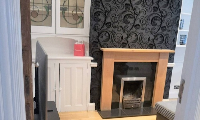 Bensham Manor Maison | Beautiful 4 bed house with 2 parking | garden