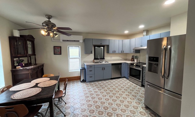 Aztec Maison | Beautiful 4-bedroom historic building in the heart of the Four Corners