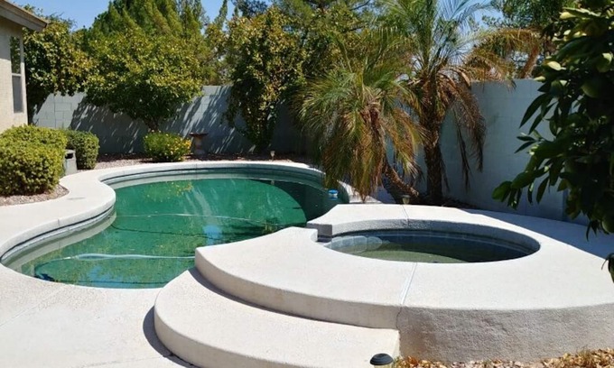 Royal Ranch Maison | Belle maison de 4 chambres avec piscine chauffée et spa