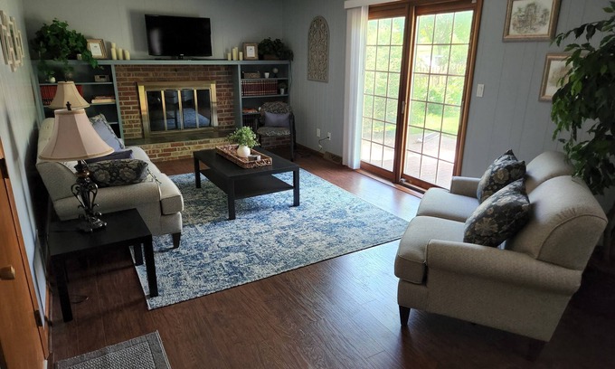 St. Marys Maison | Beautiful 4-bedroom, half a block from downtown St. Mary's