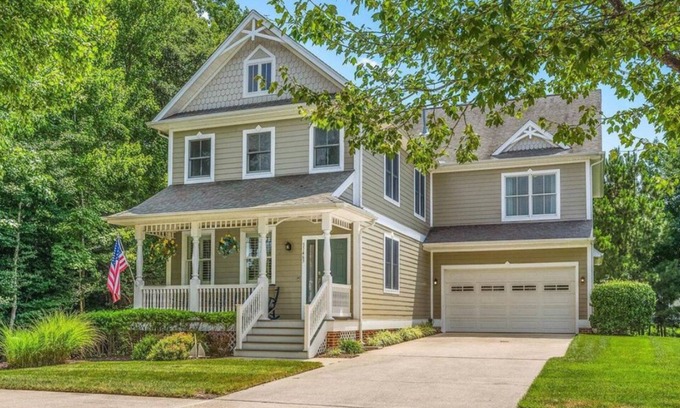 Sun Ridge Maison | Beautiful 4 Bedroom Home with 1st Floor Primary in Amenity Rich Bayside