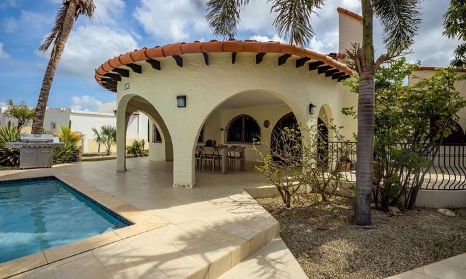 Bubali Villa | Beautiful 4BR 3BA Villa w/ Private Pool & Jacuzzi