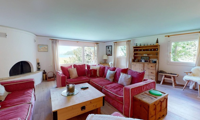 Surlej Appartement | Bel appartement de 5 pièces au rez-de-chaussée, vue magnifique sur le lac.