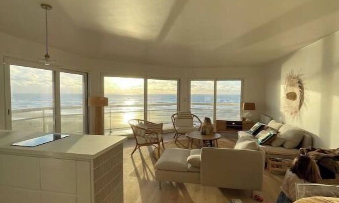 Saint-Etienne-au-Mont Appartement | Bel appartement , vue panoramique, refait à neuf