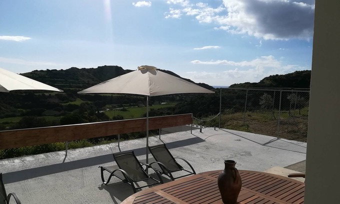 Pissouri Villa | Belle maison "Aggos Cliff" à Pissouri Chypre