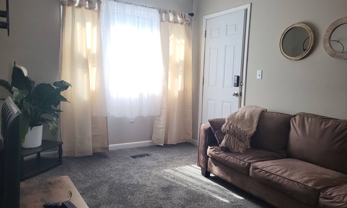 Fulton Appartement | Beautiful and also conveniently located.
