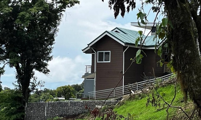 Monteverde Appartement | Appartement équipé, avec vue montagne et océan
