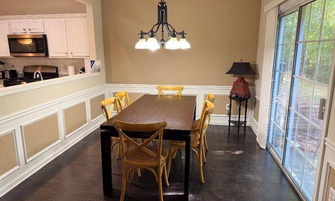 Gwinnett Place Maison | Beautiful and cozy townhome in delightful Duluth!