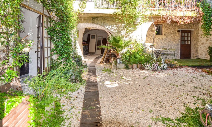 Fons-sur-Lussan Appartement | Bel appartement à Fons sur Lussan