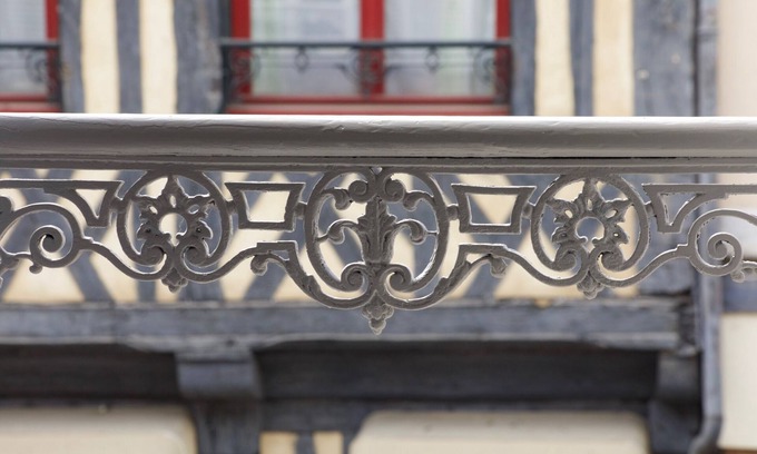 Pont-l'Eveque Appartement | Bel appartement dans maison de ville avec jardin, entièrement rénové en 2021