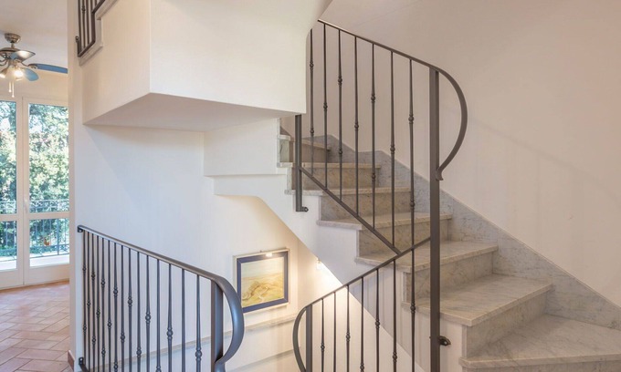 Marina di Pietrasanta Appartement | Agréable appartement pour 6 personnes avec TV, balcon et animaux admis