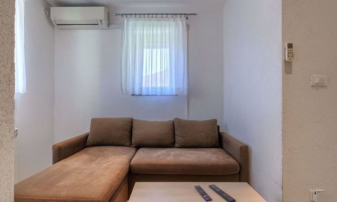 Cancini Appartement | Joli appartement pour 4 personnes avec climatisation, WIFI, TV, terrasse et parking