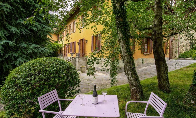 Tavernerio Appartement | Joli appartement pour 4 personnes avec WIFI, TV, patio et animaux admis