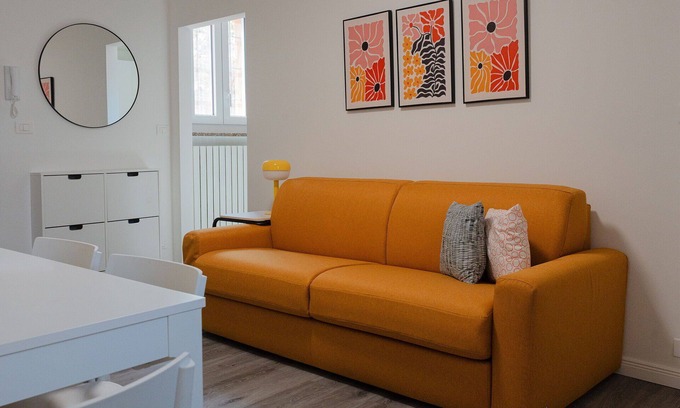Pavia Appartement | Beautiful apartment for 4 people with WIFI, A/C and TV