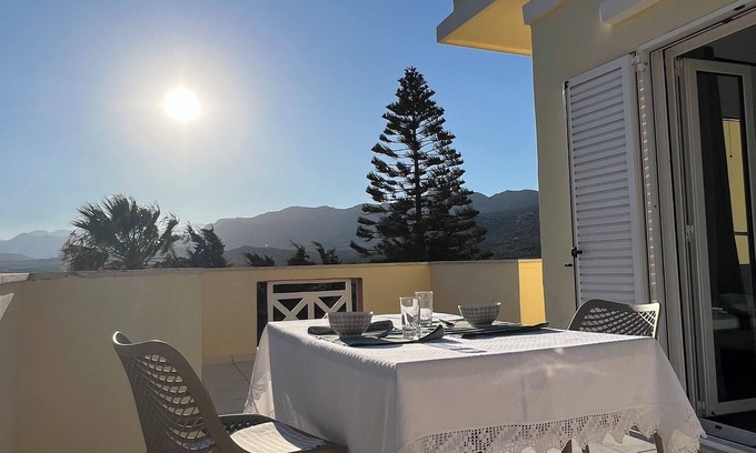 Ierapetra Appartement | Beautiful apartment with balcony
