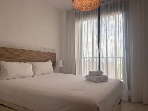 Rejas Appartement | Beautiful apartment with pool and padel - Belfast