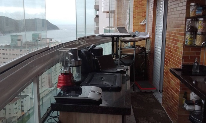 Canto do Forte Location De VR | Beautiful apartment with wonderful views of Praia do Forte